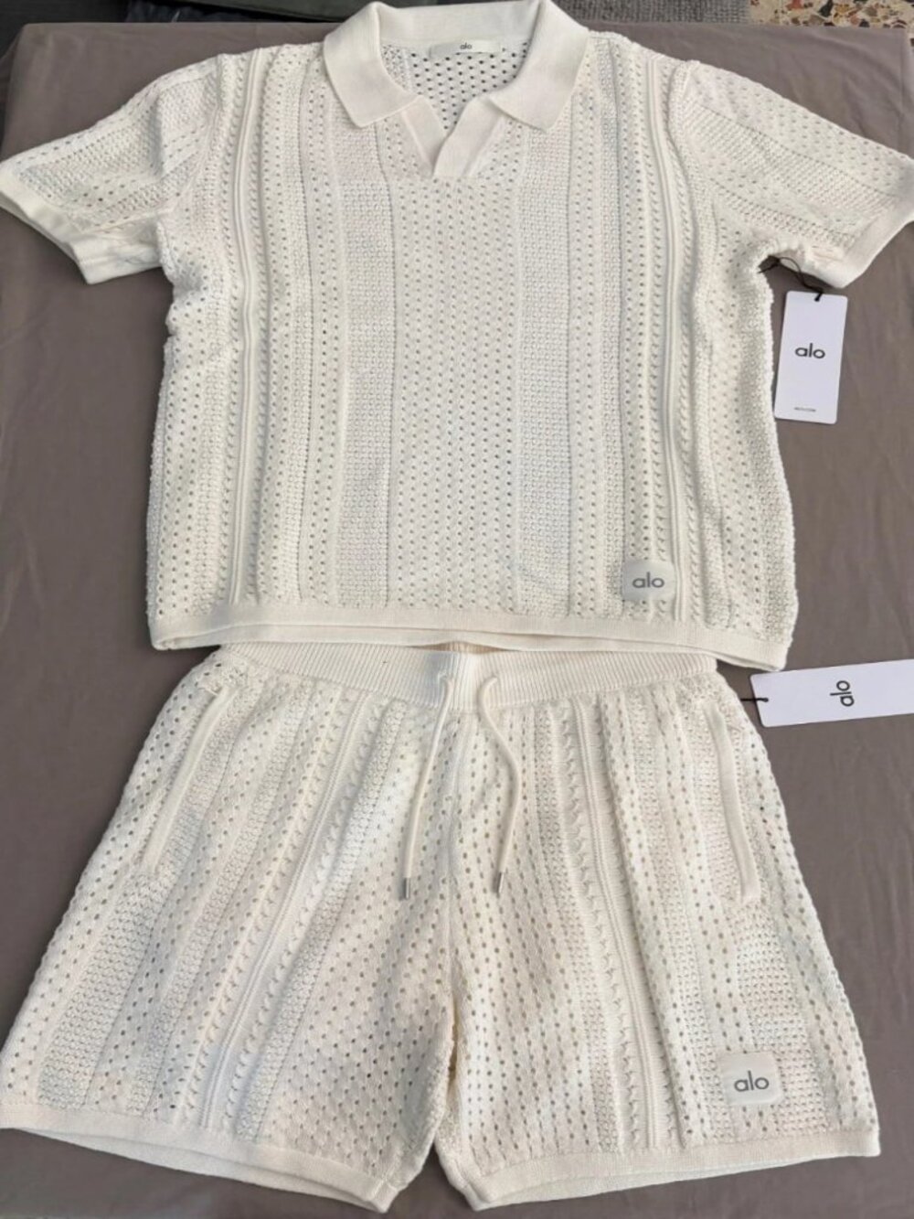 Alo Yoga Coastline Knit Short Sleeve Polo & 7" Coastline Knit Short Set Ivory